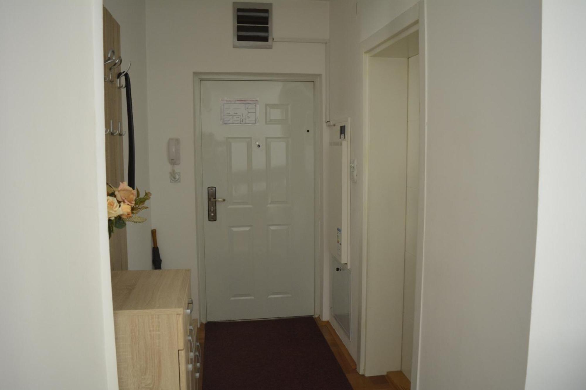 Apartman ปิโรต์ ภายนอก รูปภาพ